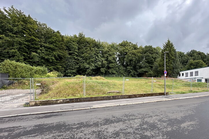 Baugrundstück in Wuppertal-Elberfeld kaufen – 2.033 m² | Karcher Immobilien Baugrundstück in Wuppertal-Elberfeld kaufen – 2.033 m² Grundstücksfläche vermittelt durch Karcher Immobilien